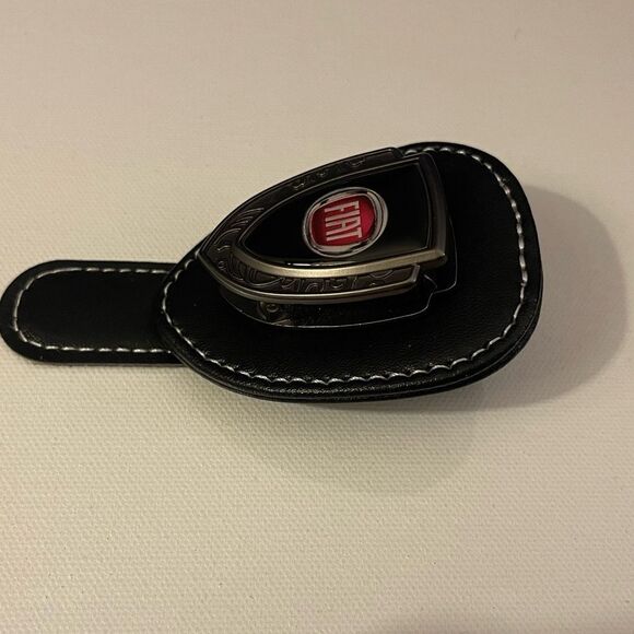 Fiat Sunglass Holder for Car with Logo Black PU Leather NWT - Picture 2 of 9